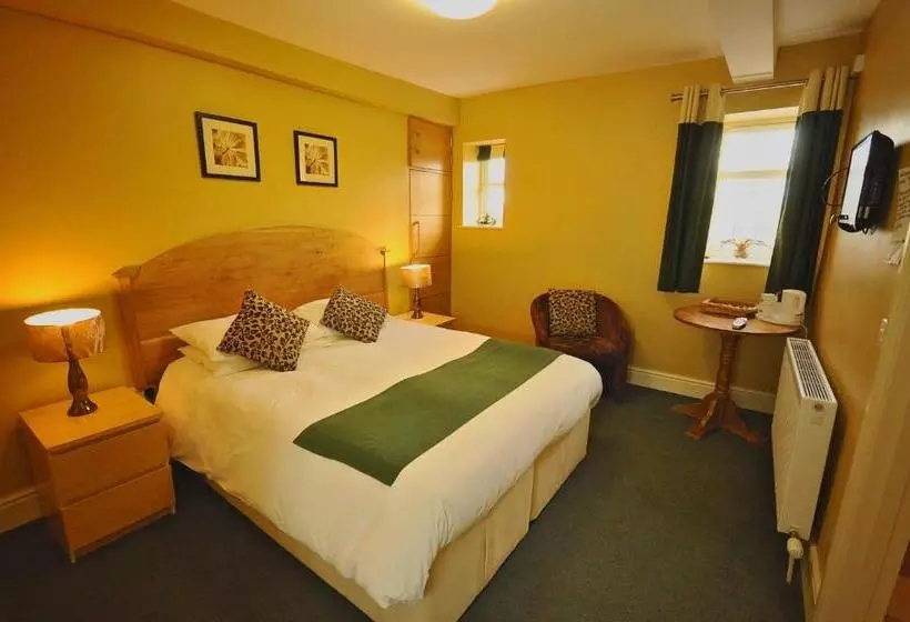 בית מלון כפרי The Castle