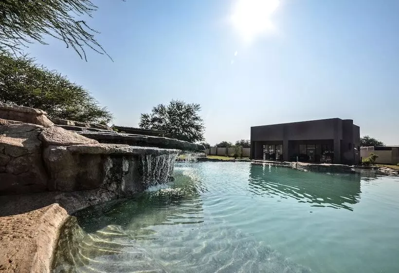 Monomotapa Village At Legend Golf & Safari Resort