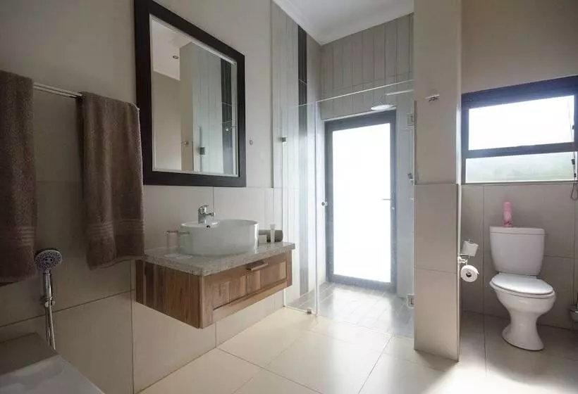 Monomotapa Village At Legend Golf & Safari Resort