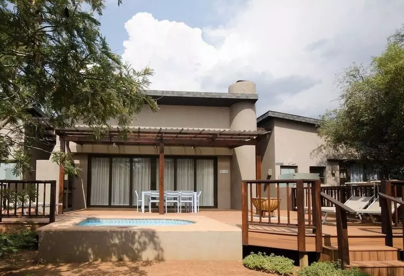 Monomotapa Village At Legend Golf & Safari Resort