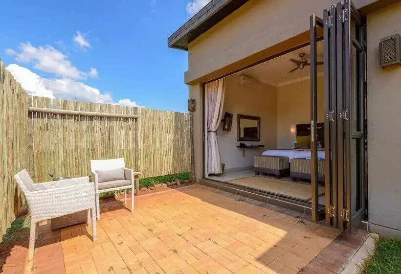 Monomotapa Village At Legend Golf & Safari Resort