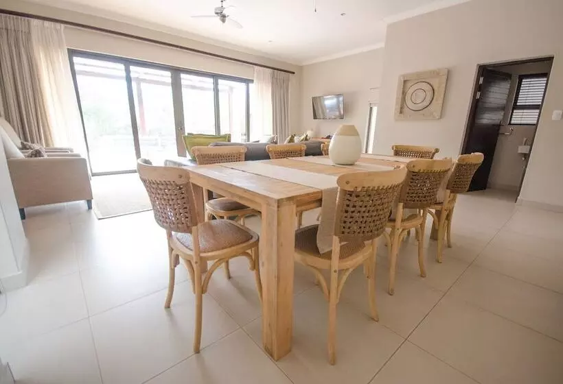 Monomotapa Village At Legend Golf & Safari Resort