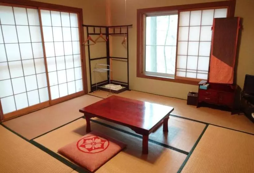 Nikko Pension Logette Sanbois