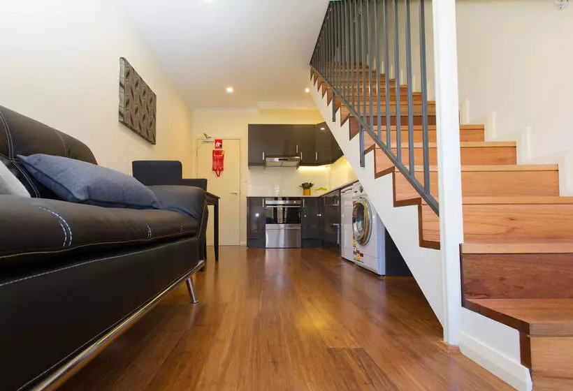 Centennial Park Lodge