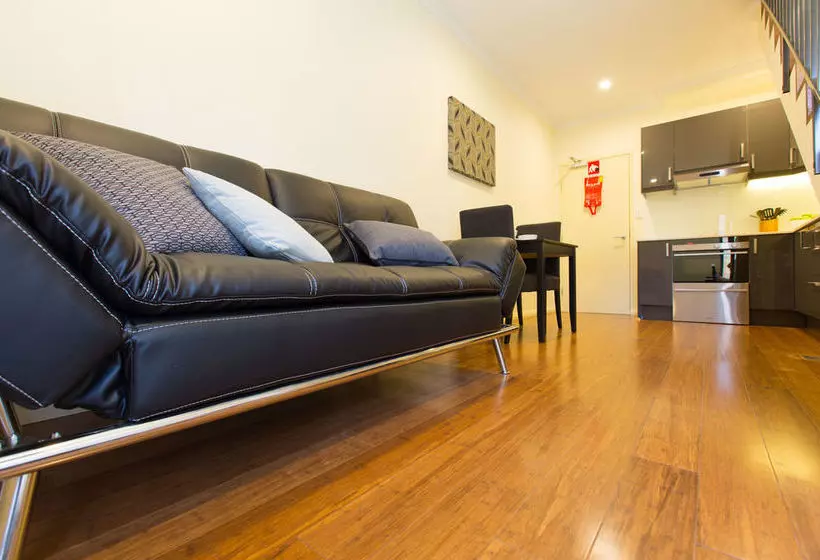 Centennial Park Lodge