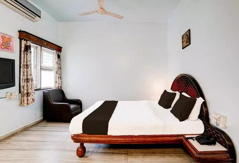 Super Hotel O Padampura Near Railway Station Formerly Shree Maya