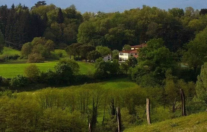 ホテル Agriturismo La Topaia