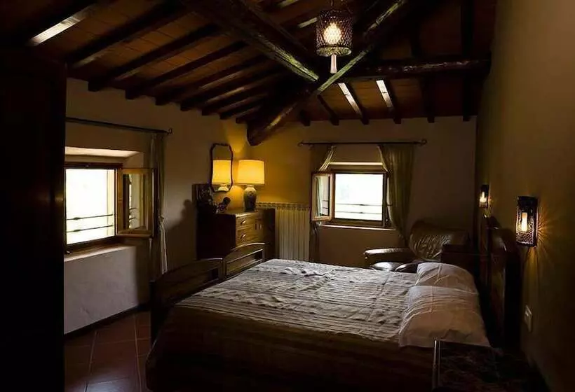 ホテル Agriturismo La Topaia