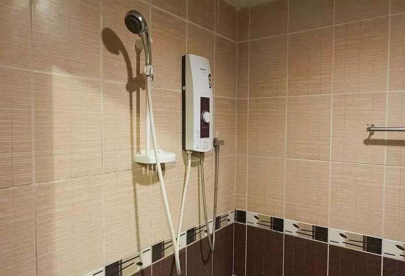 בית מלון כפרי Corrie Chalet, Pantai Cenang Langkawi