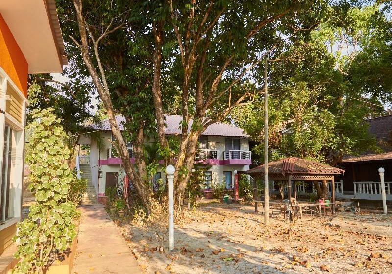 فندق Corrie Chalet, Pantai Cenang Langkawi