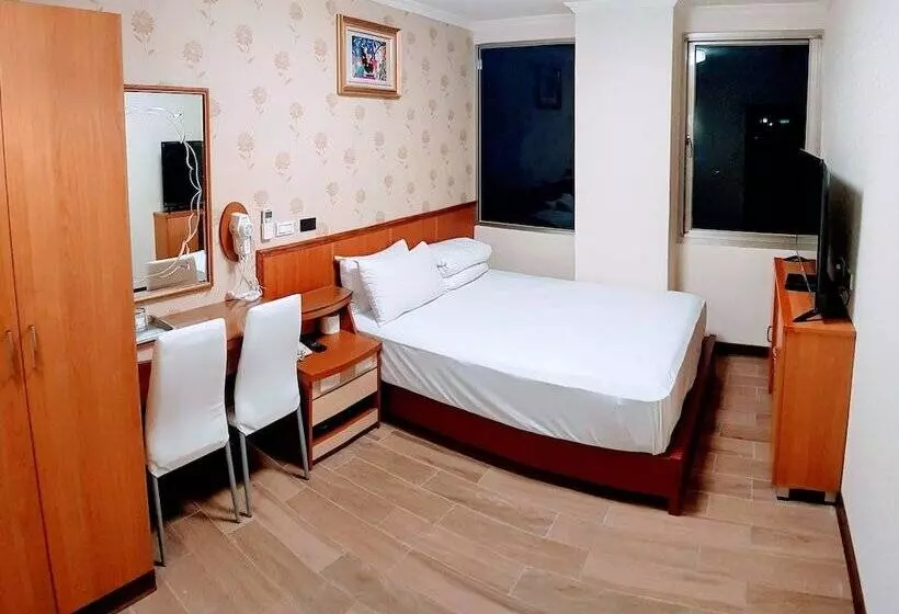 هتل New May Flower