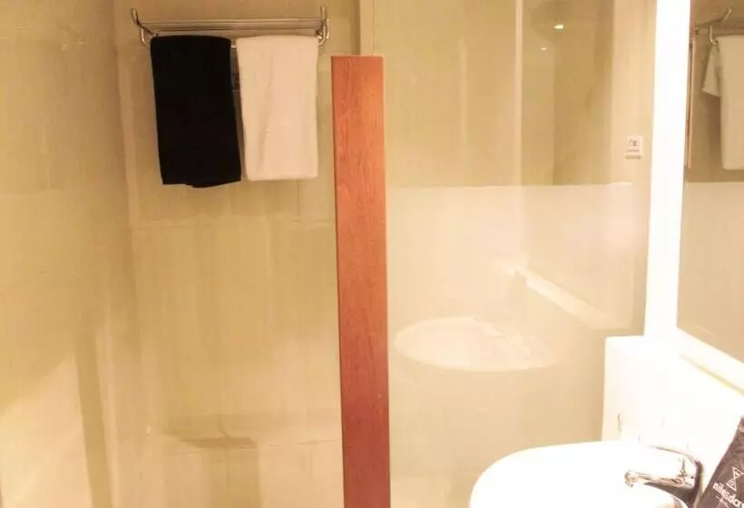 ホテル Nite & Day Batam Jodoh Square