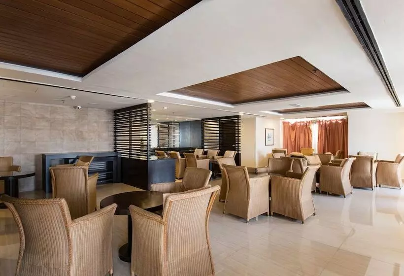 هتل Resort Suites At Bandar Sunway