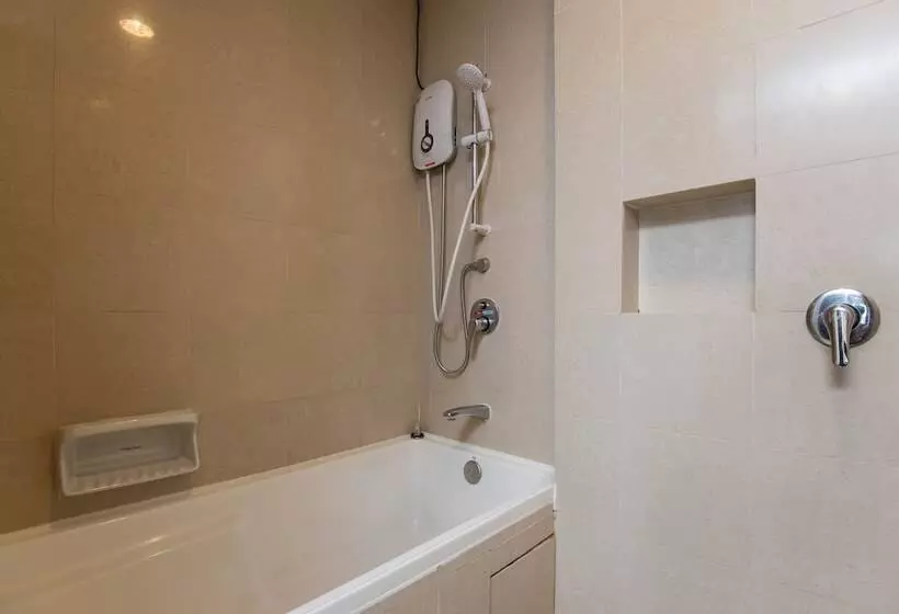 هتل Resort Suites At Bandar Sunway