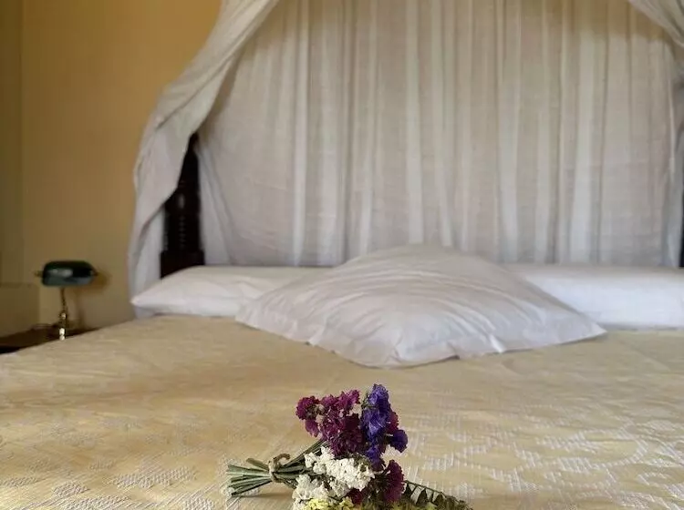 Maaseutuhotelli Palacio La Casona De Cerrazo