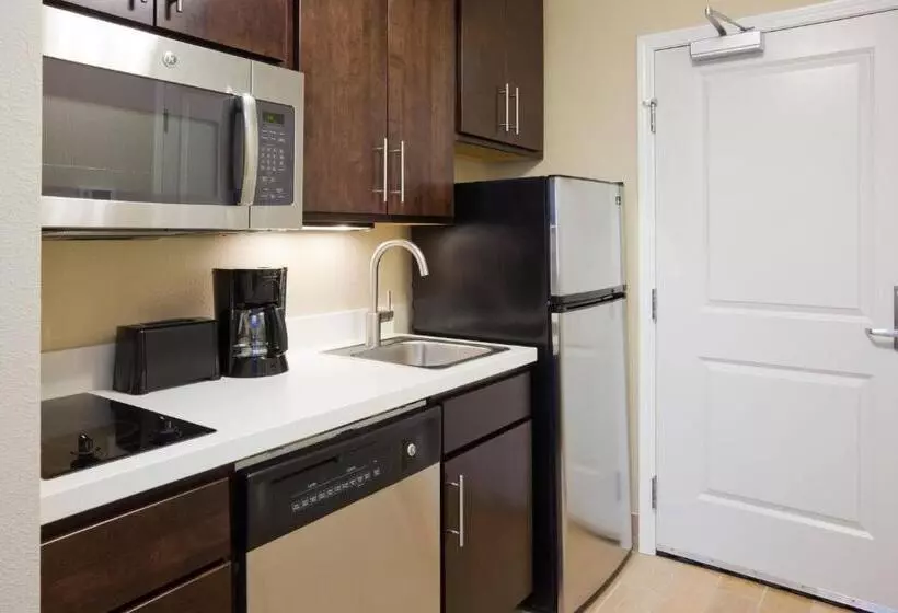 Отель Towneplace Suites By Marriott Sioux Falls South