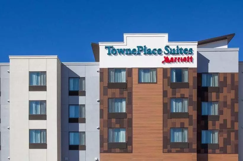 Отель Towneplace Suites By Marriott Sioux Falls South