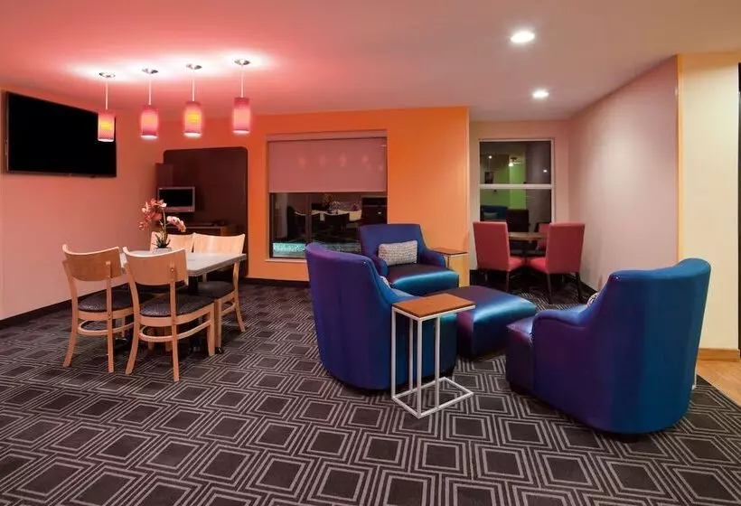 Отель Towneplace Suites By Marriott Sioux Falls South