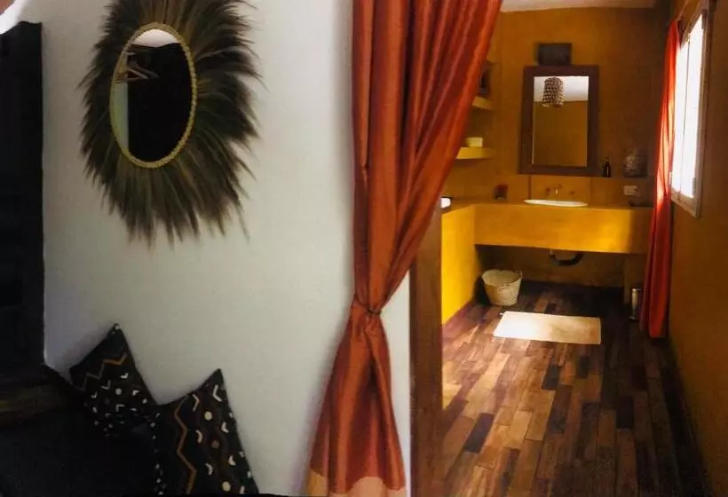 호텔 Uzuri Boutique