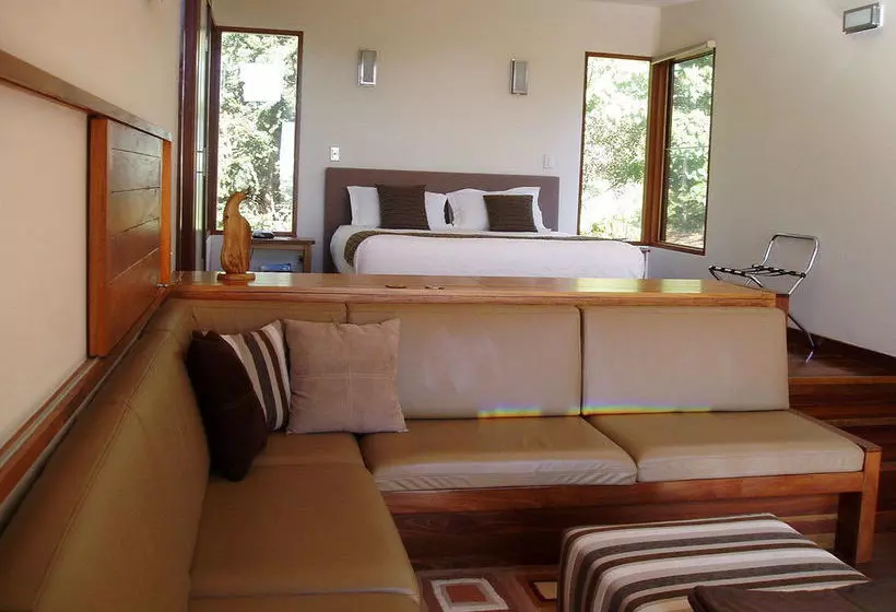 Montville Oceanview Cottages