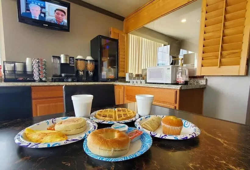 모텔 Corcoran Country Inn