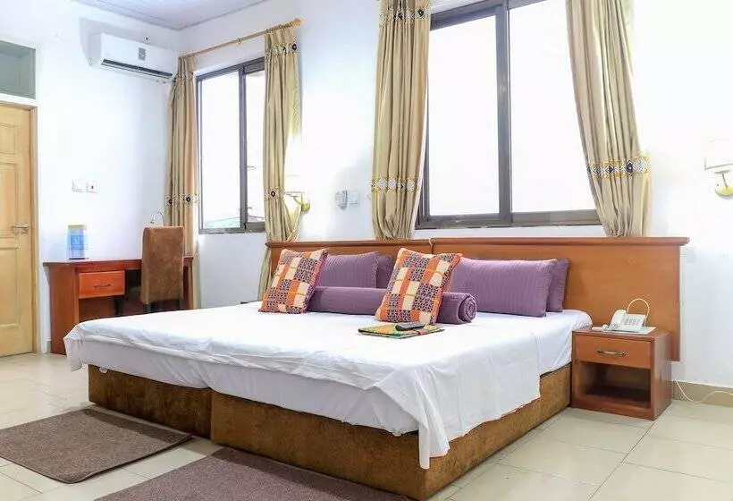 پانسیون Asantewaa Premier