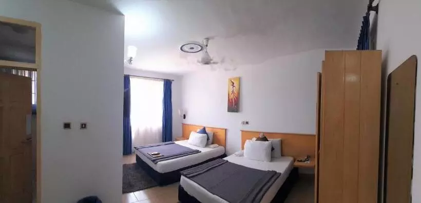 پانسیون Asantewaa Premier