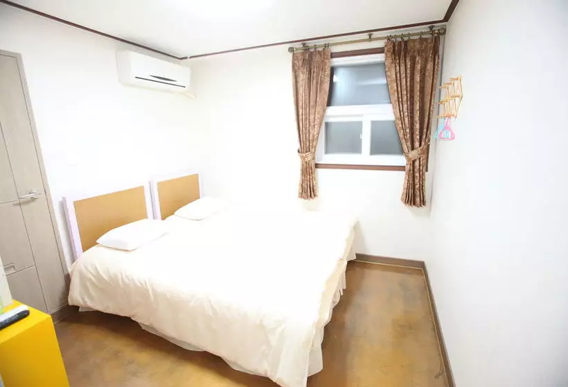 Pensão Kukje Myeongdong House