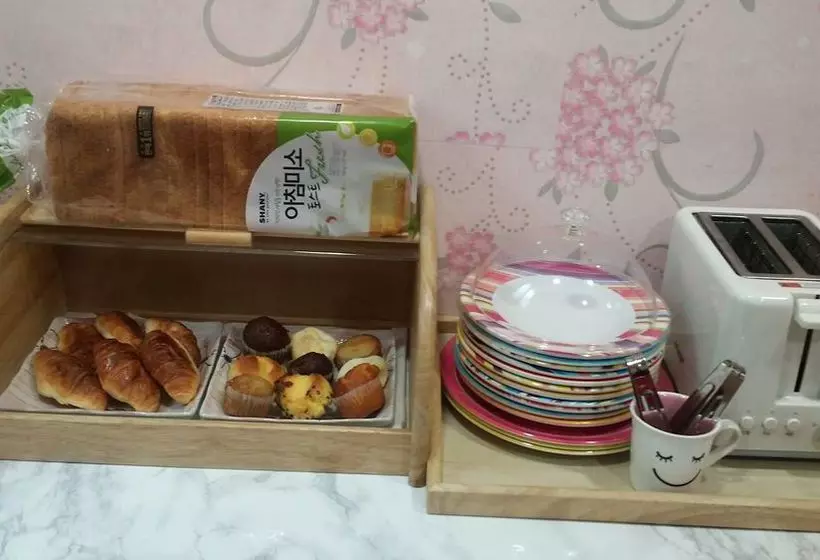 Pensão Kukje Myeongdong House