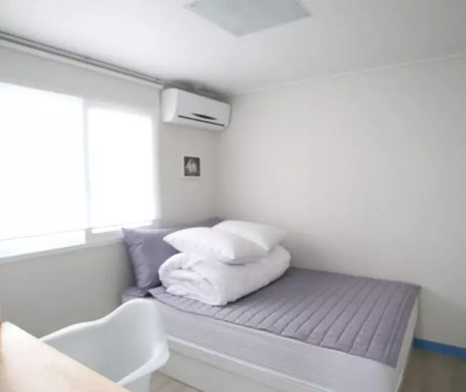 پانسیون Cocoon Stay Hapjeong