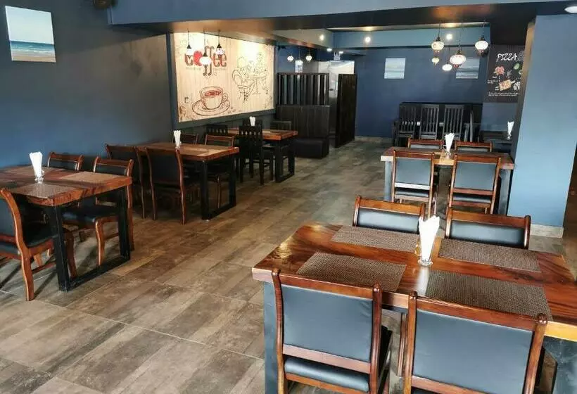 هتل Invito Guesthouse