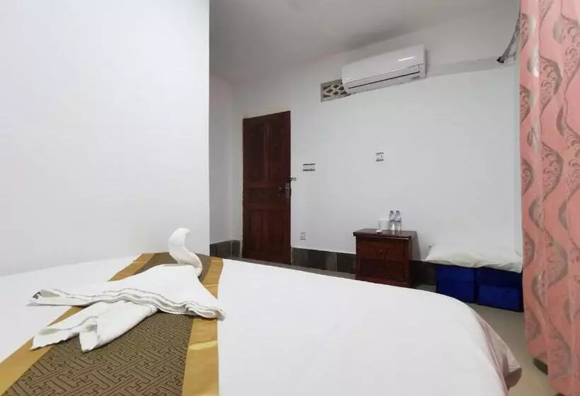 هتل Invito Guesthouse