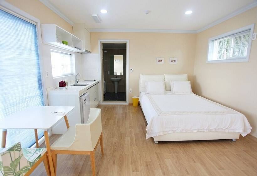 ホテル Jeju Jubilee Pension