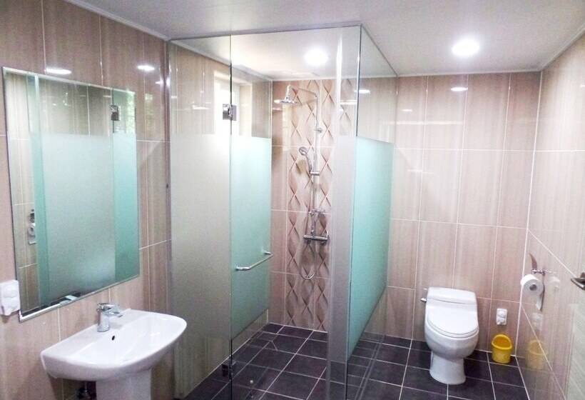 ホテル Jeju Jubilee Pension