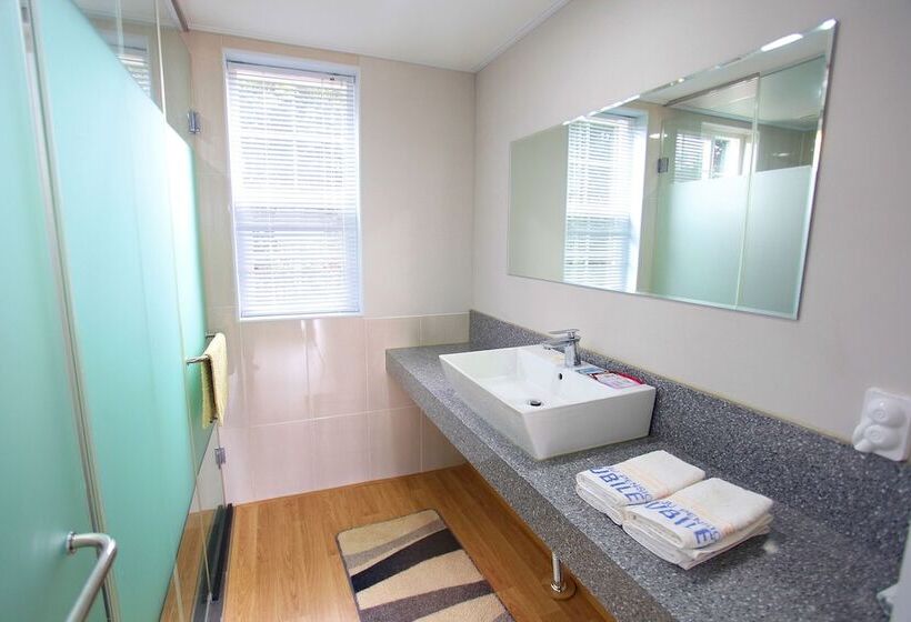 ホテル Jeju Jubilee Pension