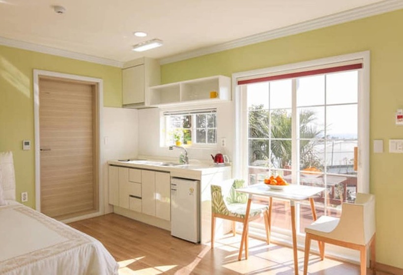 ホテル Jeju Jubilee Pension