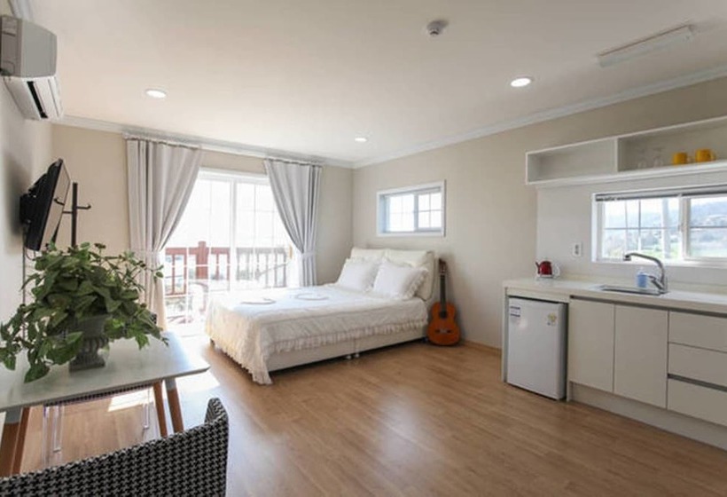 ホテル Jeju Jubilee Pension