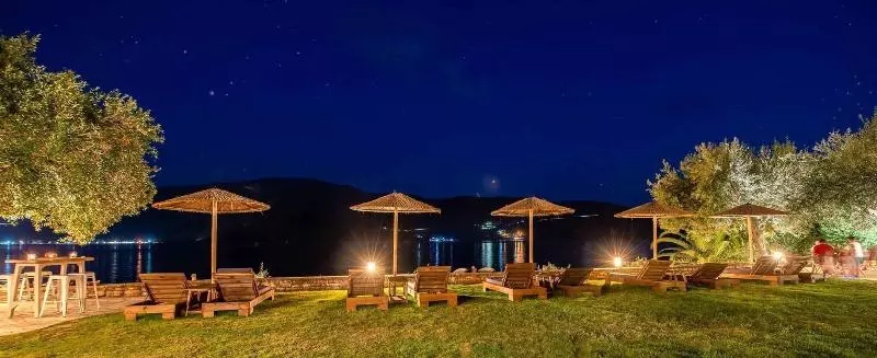 Hotel Plataria Beach