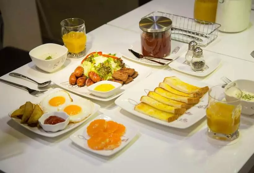 Reve Hotel Jeju