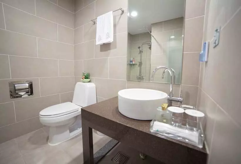 Reve Hotel Jeju