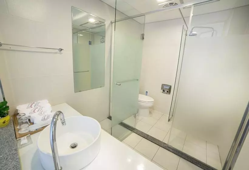 Reve Hotel Jeju