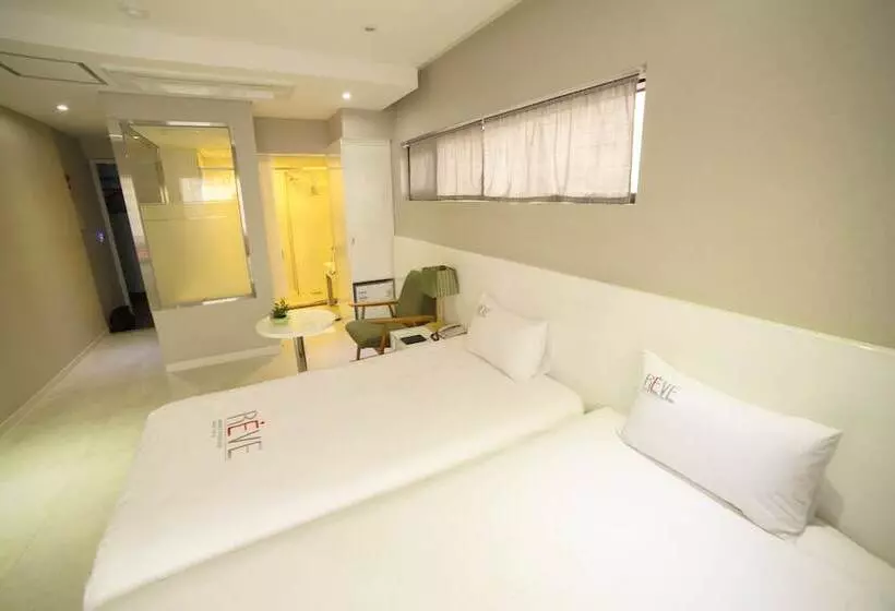 Reve Hotel Jeju