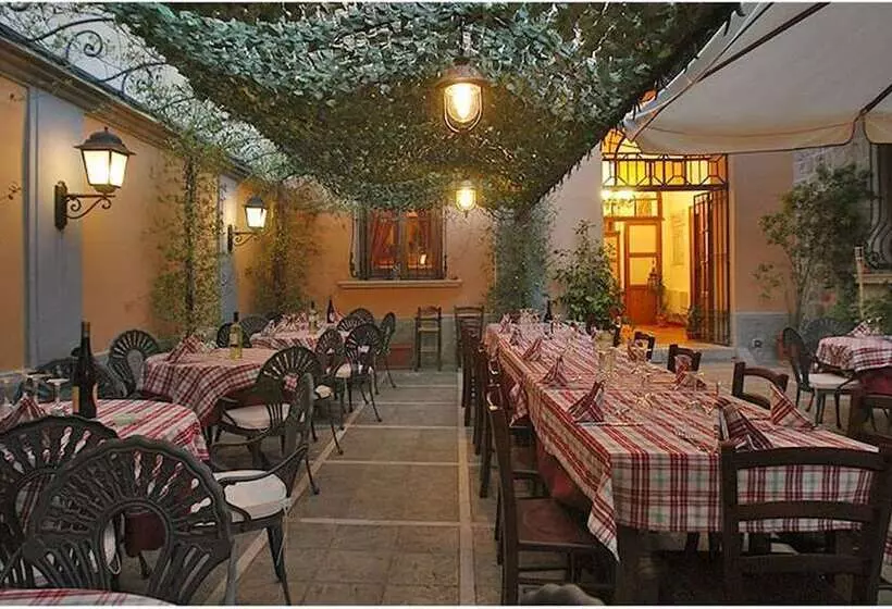 هتل Ristorante Novecento