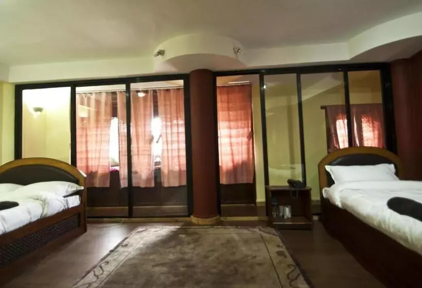 هتل Siddhi Home & Restaurant