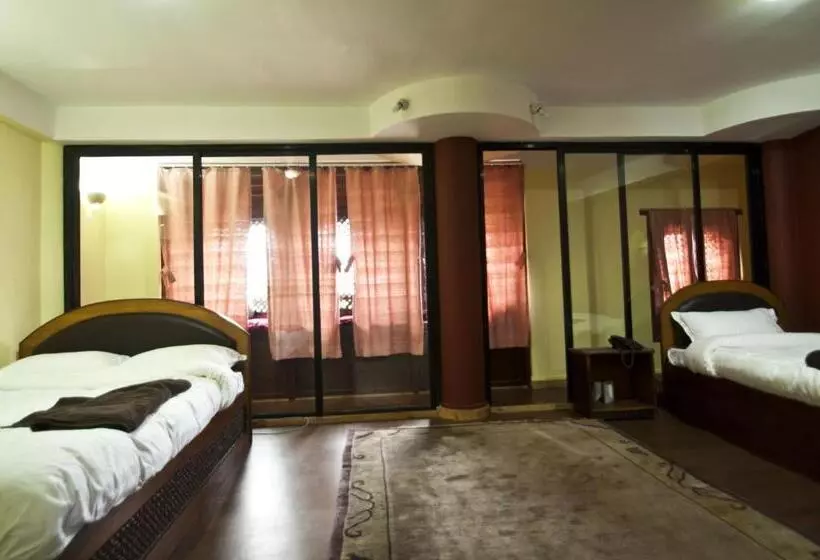 هتل Siddhi Home & Restaurant