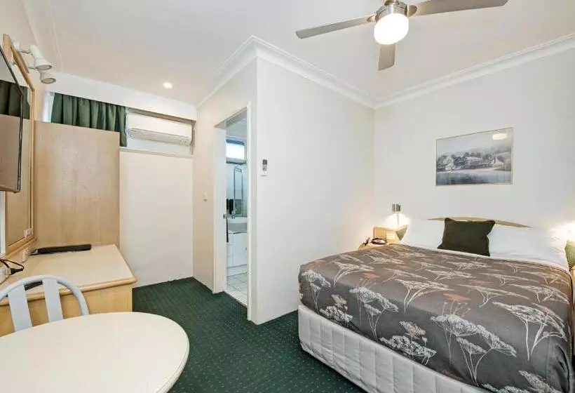 מוטל Colonial Terrace Motor Inn