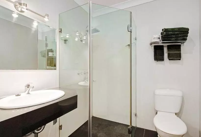 מוטל Colonial Terrace Motor Inn