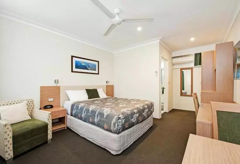 מוטל Colonial Terrace Motor Inn