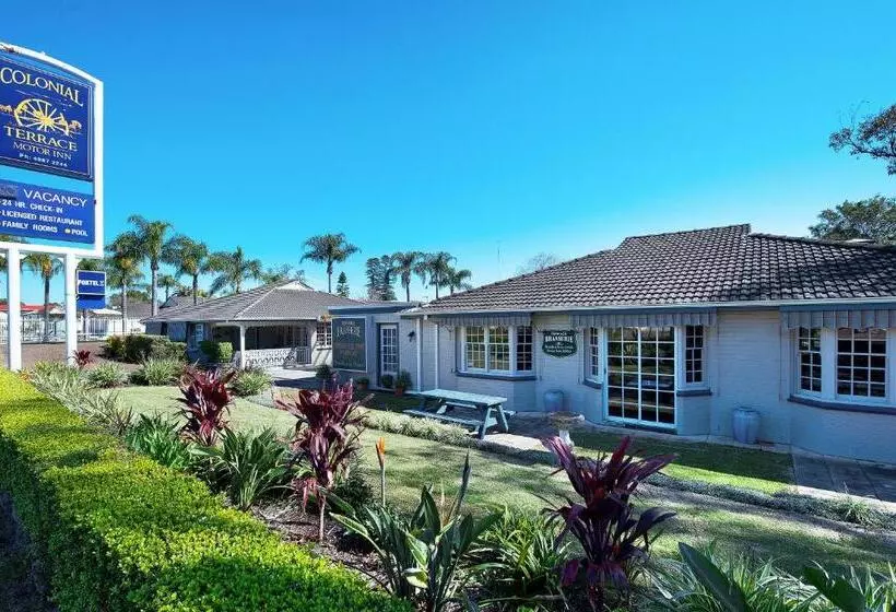 מוטל Colonial Terrace Motor Inn