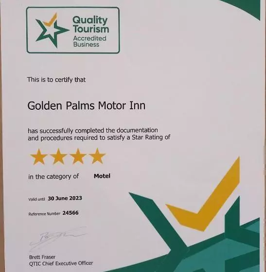 Motelli Golden Palms Motor Inn